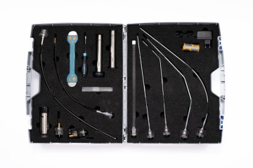 WLT 6000 complete starter kit including WLTe tester, WLT attachments, WICK sensor, charger and accessories for automotive water leak detection